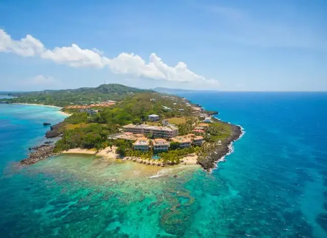 Moving to Roatan Island