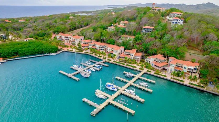 How to Find Real Estate in Roatan