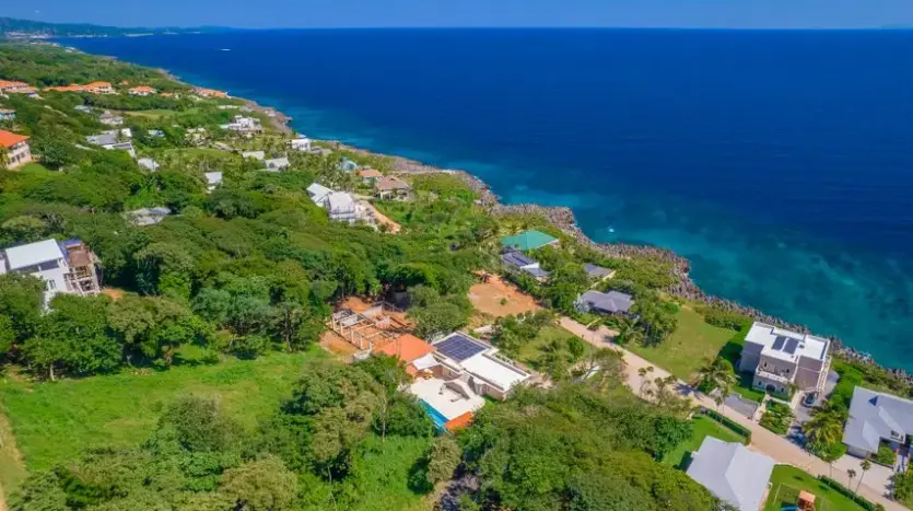 Expats Living in Roatan Honduras