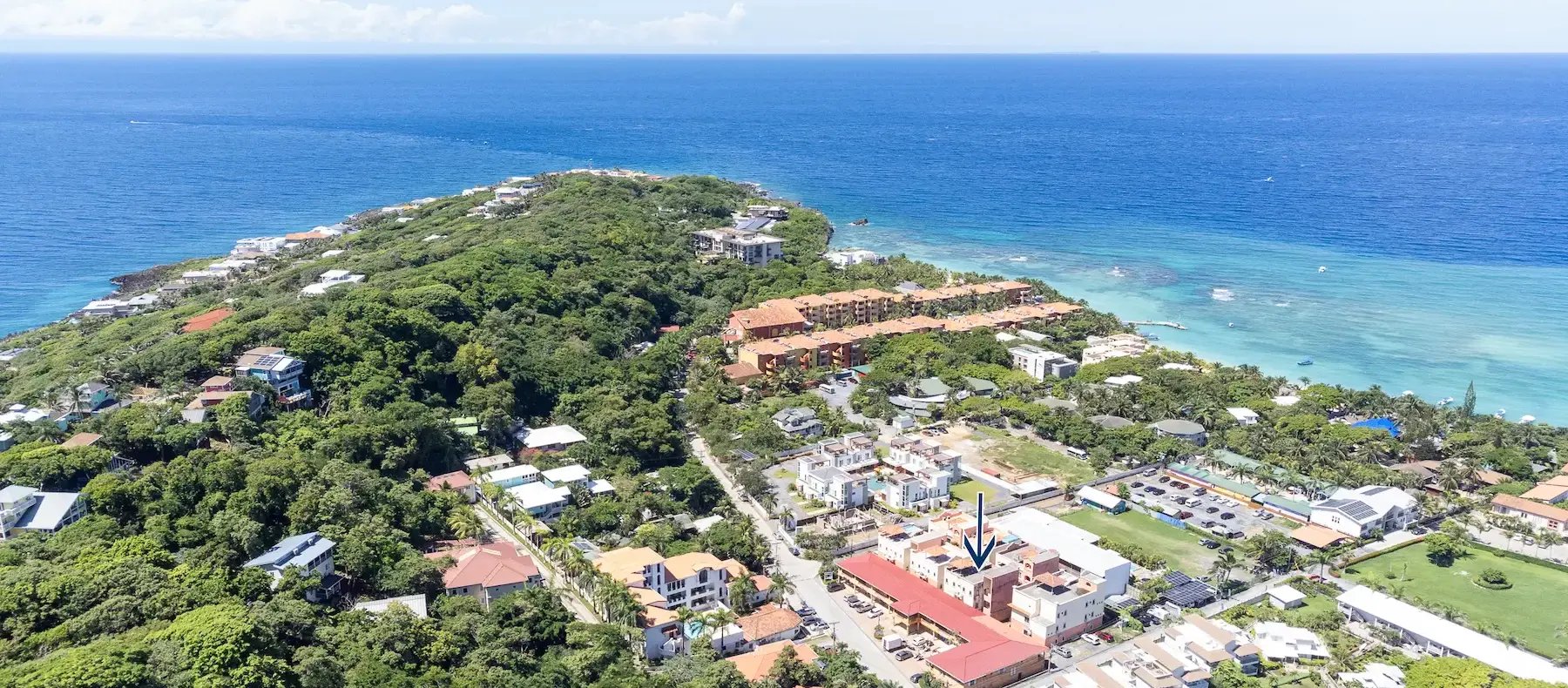 Aerial view of West Bay and the west end of Roatan