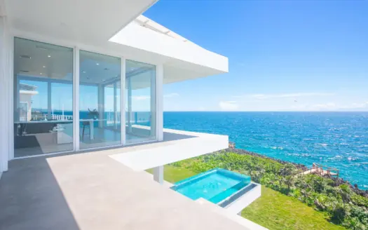 Luxury Estate Home In Lighthouse Estate West Bay