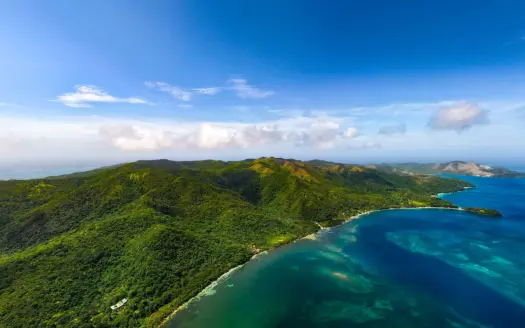 122 acres & 3,400 ft Beachfront Estate in Guanaja