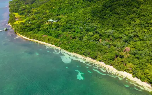 122 acres & 3,400 ft Beachfront Estate in Guanaja
