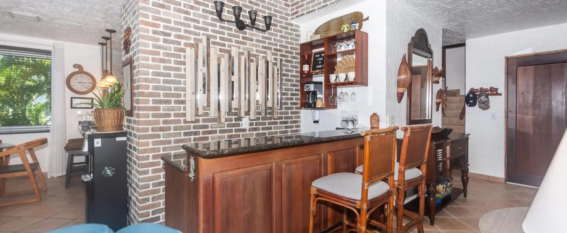 Built-in wet bar with bar stools